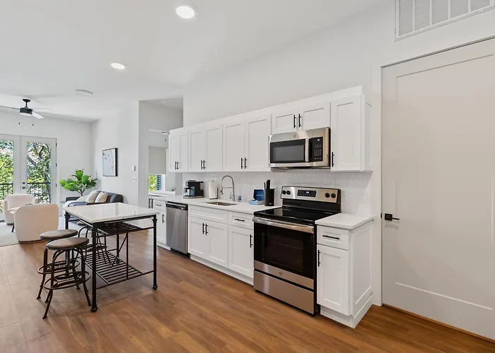 The Corbin 1204 - Magnolia Moderns Apartment *